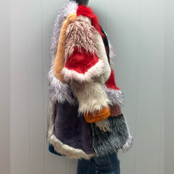 Patch it Faux Fur Coat - Picture 5 of 7